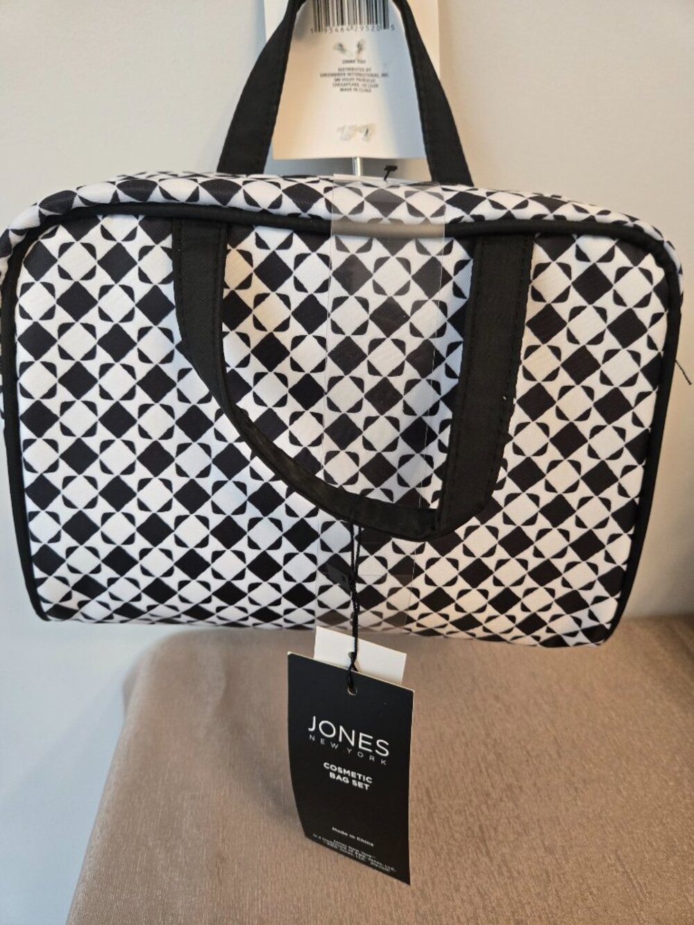 NWT Jones New York 5-Piece Travel Cosmetic Bag Set Black White TSA Toiletry Orga - Picture 11 of 11